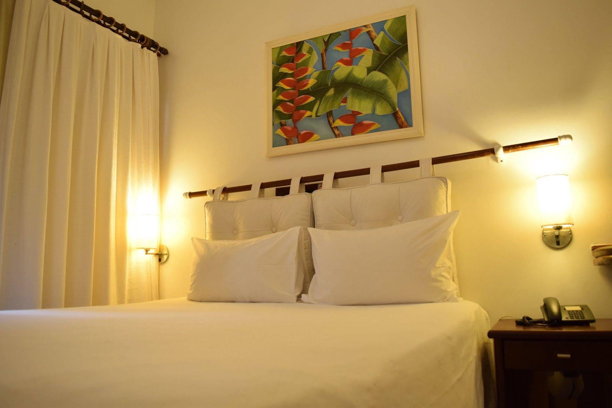 Hotel Pousada Encanto De Itapoan Salvador Extérieur photo