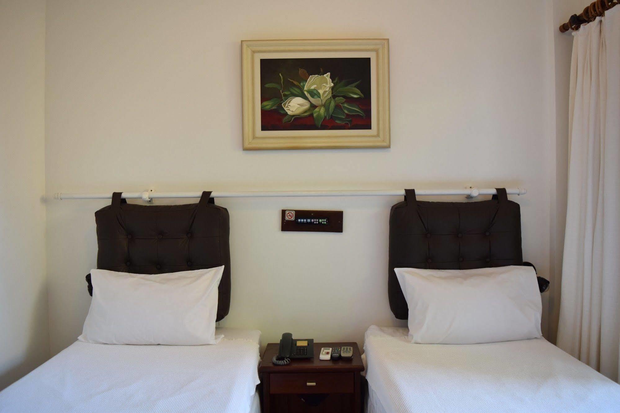 Hotel Pousada Encanto De Itapoan Salvador Extérieur photo